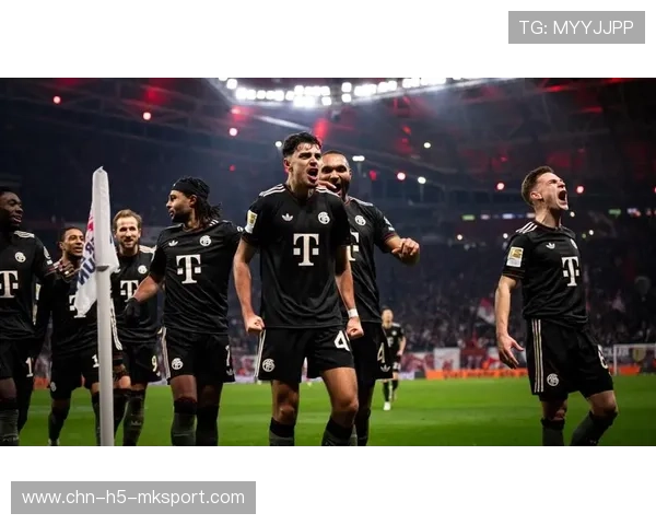 凯恩接穆西亚拉助攻后抽射远角入网，拜仁慕尼黑3比0完胜多特蒙德